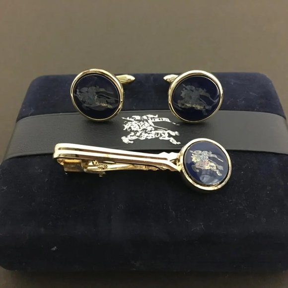 BURBERRY Gold Tone Cufflinks Tie Pin Set/7R0460 - Picture 1 of 6